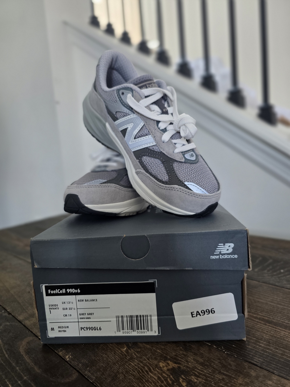 New Balance Grey 990v6 Kid's Size 1 Sneakers